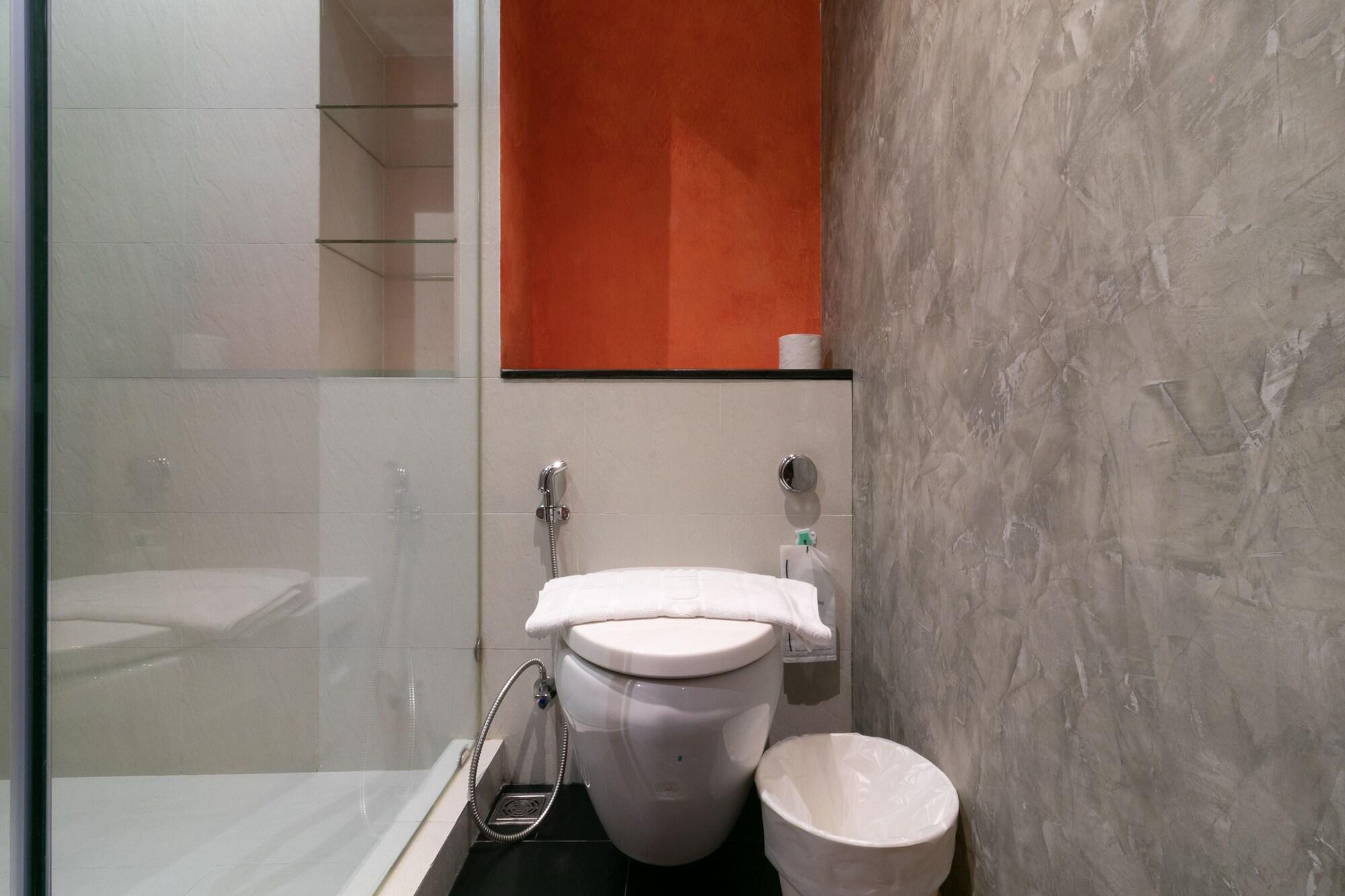Zleepmotion Sukhumvit Khách sạn 3*